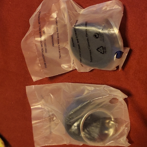 NEW Tupperware 2 Keychains - Picture 3 of 3